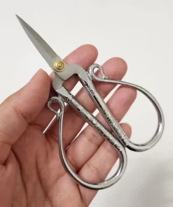 قیچی گلدوزی آنتیک با تیغه ضد زنگ 19