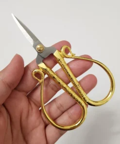 قیچی گلدوزی آنتیک با تیغه ضد زنگ 21