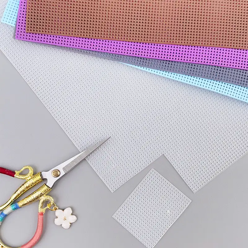 ورق پلاستیکی شماره دوزی ۱۴ کانت 2 ورق پلاستیکی شماره دوزی ۱۴ کانت